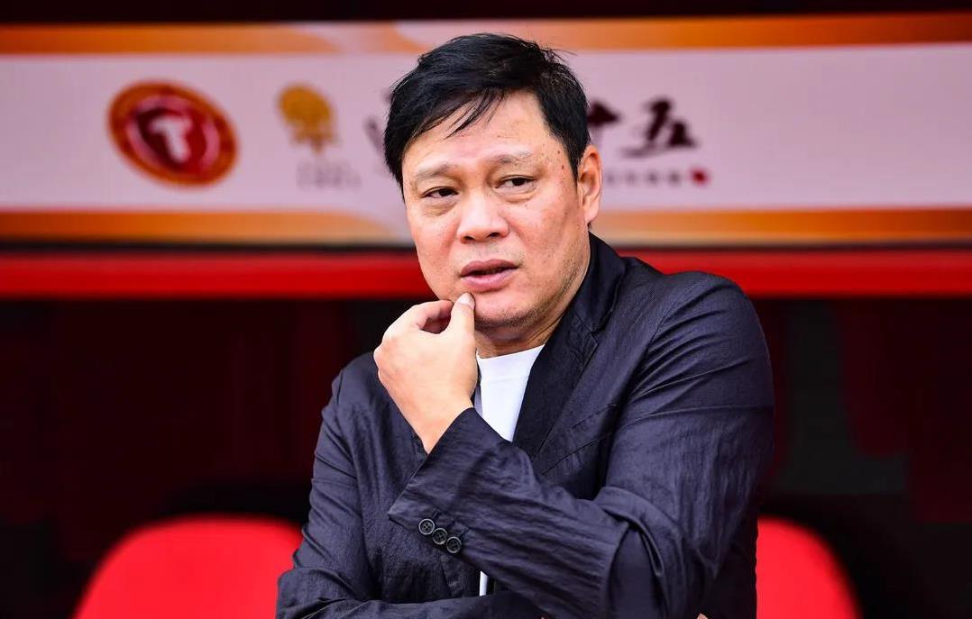 哪还有当年, 球场上, 演得活灵活