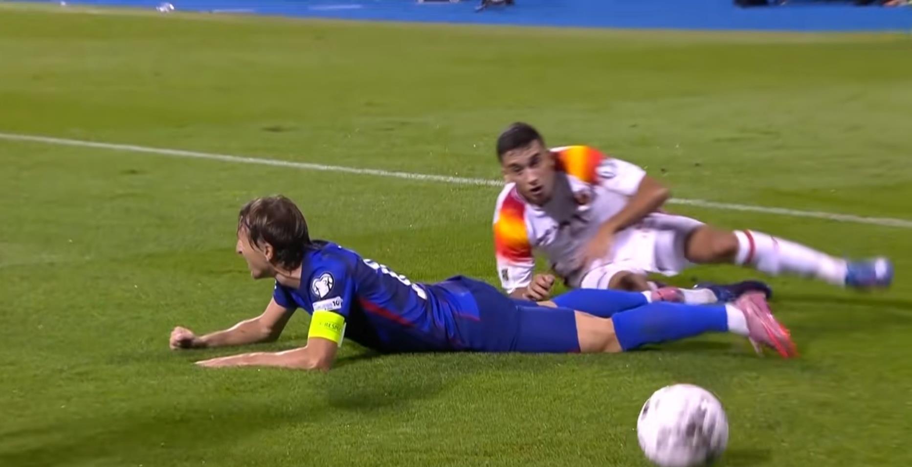 世欧预, 狂轰, 彻底绝望