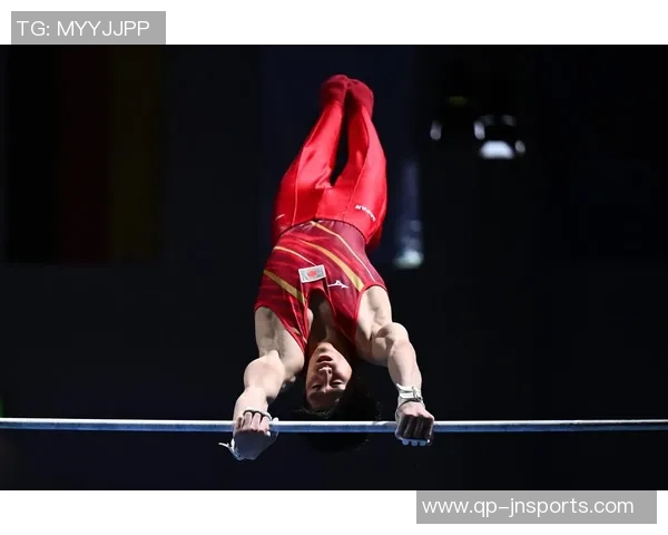 体操——世锦赛：男人单杠决赛赛况(2)